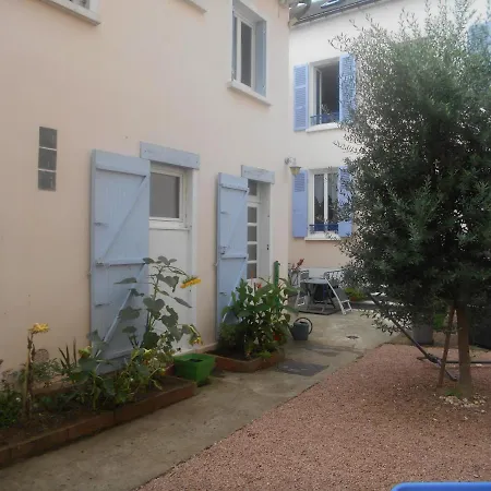 Maison Bleue Vichy Exterior photo